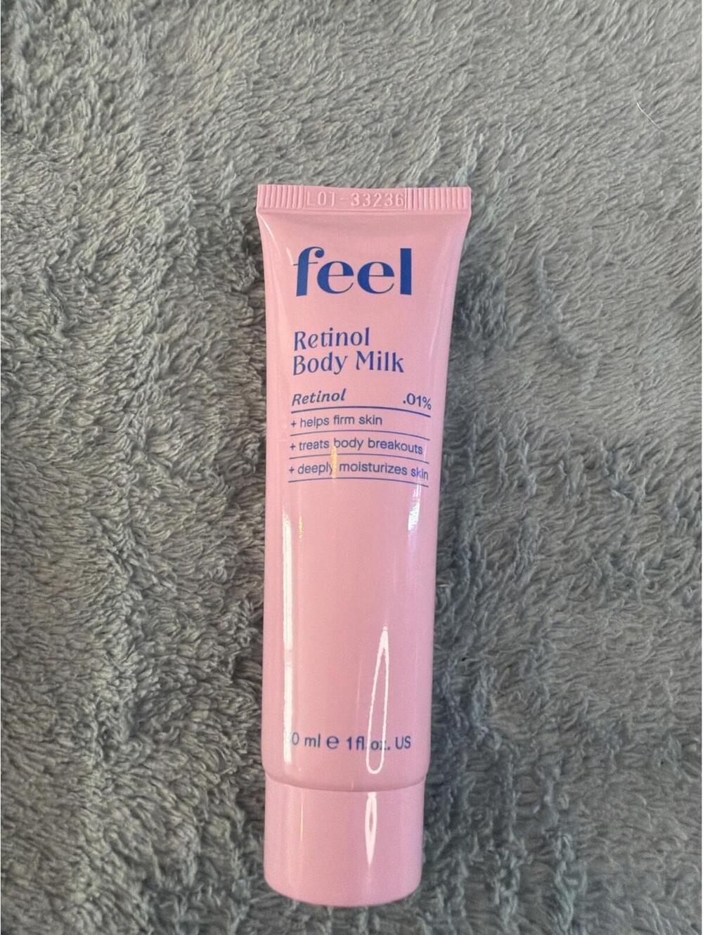 Feel Retinol Body Milk 0.1% Skin Firming Moisturizing Lotion 30ml / 1oz